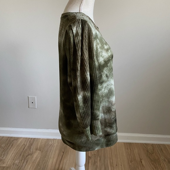 Simply Vera Vera Wang Waffle Weave Long Sleeve - Picture 3 of 7